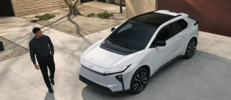 Available Intelligent Clearance Sonar With Rear Cross Traffic Brake